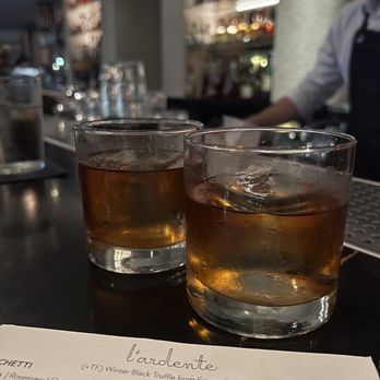 L'Ardente - Old fashioned at bar - @lagordademiami - Italian Near Me - Washington, DC, District of Columbia