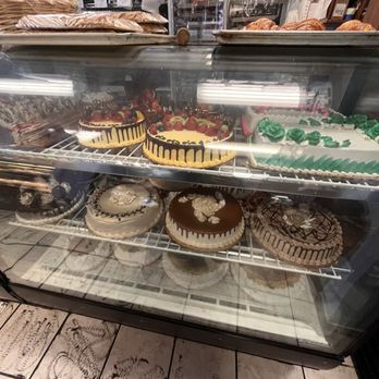 Salvadorean Bakery & Restaurant - Cake - Bakeries Near Me - Seattle, Washington Salvadorean Bakery & Restaurant - Cake - Bakeries Near Me - Seattle, Washington