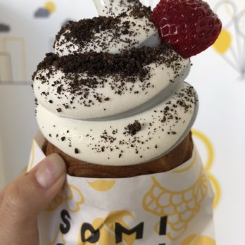 Somisomi - Black sesame & vanilla soft serve - Ice Cream & Frozen Yogurt Near Me - Irvine, California Somisomi - Black sesame & vanilla soft serve - Ice Cream & Frozen Yogurt Near Me - Irvine, California