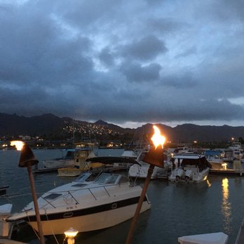 Kona Brewing - View from the lanai - Pubs Near Me - Honolulu, Hawaii