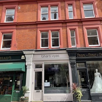 The Monocle Cafe - Photos of stores nearby - Cafes Near Me - London, XGL The Monocle Cafe - Photos of stores nearby - Cafes Near Me - London, XGL