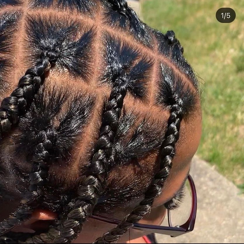 Braids by Bri Logo
