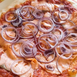 Pizzeria Guiseppe - That's a LOT of lox! (No cheese requested by us; usually it comes with cheese.)