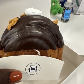 Paris Baguette - S'mores - Bakeries Near Me - Coppell, Texas Paris Baguette - S'mores - Bakeries Near Me - Coppell, Texas