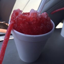 Eskimo Sno - Strawberry cream: pretty awesome!!