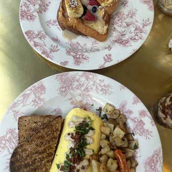 Little Hen - bananas foster french toast, omelette - Breakfast & Brunch Near Me - Miami, Florida Little Hen - bananas foster french toast, omelette - Breakfast & Brunch Near Me - Miami, Florida