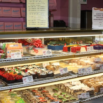 Leonard's Bakery - Bakeries Near Me - Honolulu, Hawaii