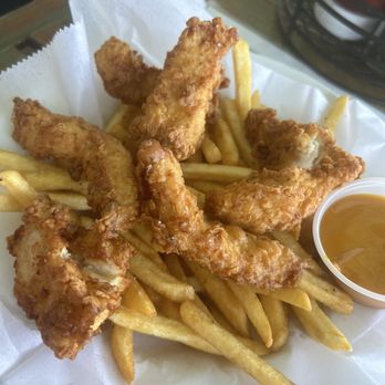 The Tiki Bar - Chicken tender basket. 10/10 awesome service. You can tell it's fresh and sauces homemade! Really good. - Tiki Bars Near Me - Gulfport, Florida