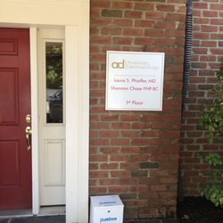 Avenues Dermatology - Clearly visible sign. You have to walk behind the building to get in.