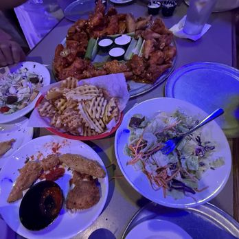 Pluckers Wing Bar - Meyerland - 50 Wings , large fries, wrong dressing salads and non refilled drinks - Chicken Wings Near Me - Houston, Texas