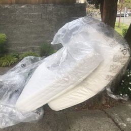 2 queen mattresses removed in a flash!