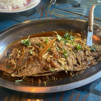 Thai Pop - Overcooked dry Red snapper - Thai Near Me - Rochester, Minnesota