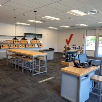 Verizon - Mobile Phones Near Me - Hingham, Massachusetts