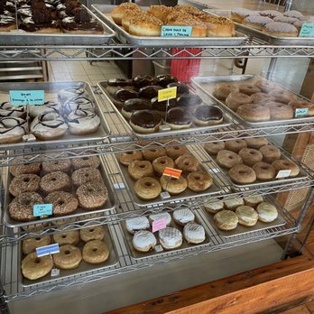 Léché Desserts - Bakeries Near Me - Montreal, Quebec Léché Desserts - Bakeries Near Me - Montreal, Quebec