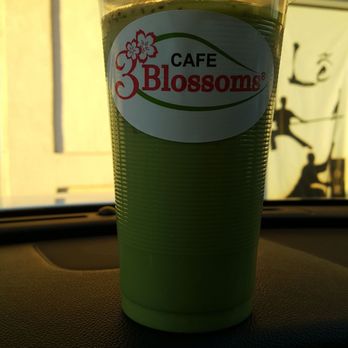 3 Blossoms Cafe - Large Match Green Tea w/ Chia Seeds - Bubble Tea Near Me - Westminster, California