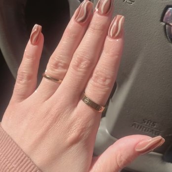Gloss Nail Bar - Nails - Nail Salons Near Me - Houston, Texas