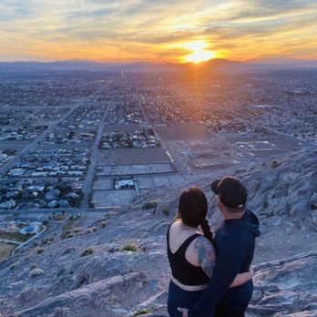 Lone Mountain Trail - Great view of the city at Sunrise 6:15am - Hiking Near Me - Las Vegas, Nevada Lone Mountain Trail - Great view of the city at Sunrise 6:15am - Hiking Near Me - Las Vegas, Nevada