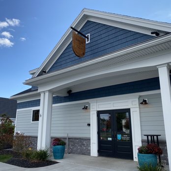 Dunstan Tap & Table - Dunstan Tap & Table - Burgers Near Me - Scarborough, Maine