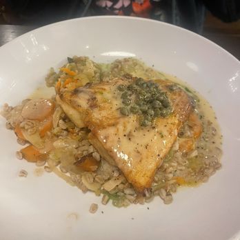 Stir - Halibut Piccata - Cocktail Bars Near Me - Knoxville, Tennessee