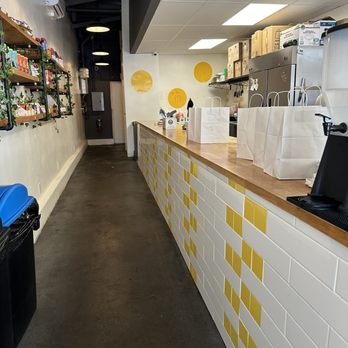 Monroe Place - Inside - Sandwiches Near Me - Culver City, California Monroe Place - Inside - Sandwiches Near Me - Culver City, California