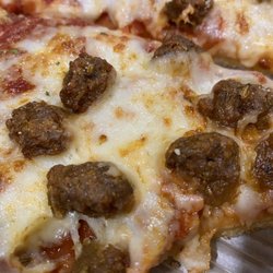 Pizza Hut - Beyond meat pizza