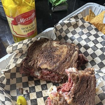 Roth's Fresh Market - Reuben - Grocery Near Me - Salem, Oregon Roth's Fresh Market - Reuben - Grocery Near Me - Salem, Oregon