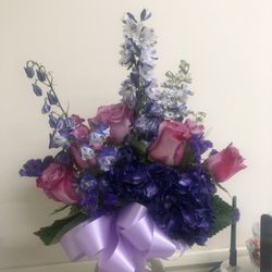 Corbett's Flowers - This is what arrived and is very different from what was ordered.
