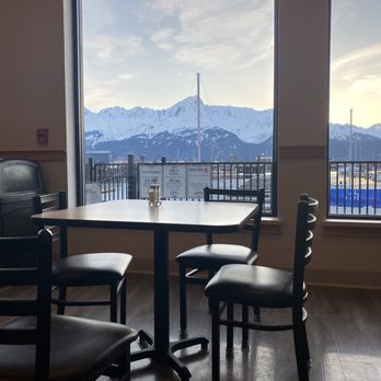 Harbor 360 Hotel - Breakfast view - Hotels Near Me - Seward, Alaska