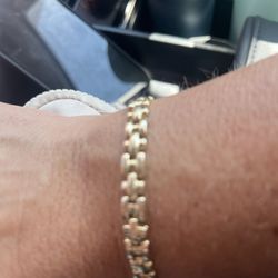 Alliance Jewelers - Bracelet repair