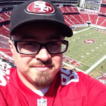 Levi's Stadium - Getting ready to enjoy the game! - Stadiums & Arenas Near Me - Santa Clara, California Levi's Stadium - Getting ready to enjoy the game! - Stadiums & Arenas Near Me - Santa Clara, California
