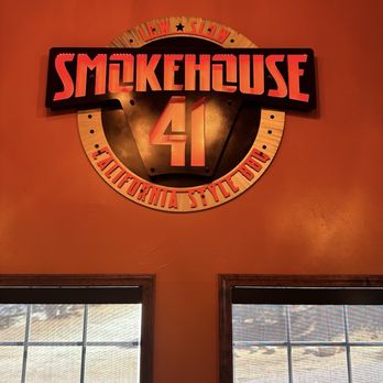 Smokehouse 41 - The logo - Barbeque Near Me - Oakhurst, California