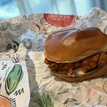 Jollibee - Original Chicken Sandwich - Fast Food Near Me - Las Vegas, Nevada Jollibee - Original Chicken Sandwich - Fast Food Near Me - Las Vegas, Nevada