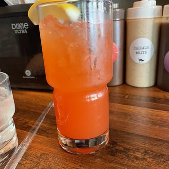 Offset BBQ - Strawberry Lemonade - Barbeque Near Me - Chicago, Illinois
