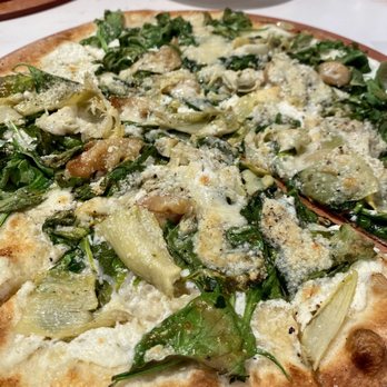 Mandolas Italian Kitchen - Pizza Fiorentina - Italian Near Me - Oldsmar, Florida