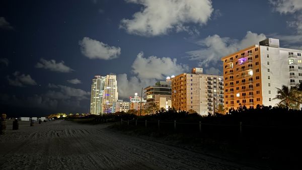 Ocean Drive Suites by null