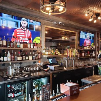 ONE11 Bar & Kitchen - The Bar at ONE11   [named after it's address] - Cocktail Bars Near Me - Dover, New Jersey