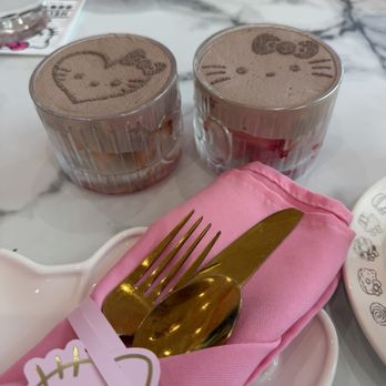 Hello Kitty Cafe - Chocolate strawberries and mousse - Themed Cafes Near Me - Santa Clara, California Hello Kitty Cafe - Chocolate strawberries and mousse - Themed Cafes Near Me - Santa Clara, California