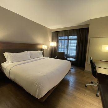 AC Hotel Seattle Bellevue/Downtown - King size room with super comfy bed and blankets - Hotels Near Me - Bellevue, Washington AC Hotel Seattle Bellevue/Downtown - King size room with super comfy bed and blankets - Hotels Near Me - Bellevue, Washington