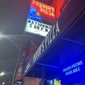 Pequod's Pizza - Pizza Near Me - Chicago, Illinois Pequod's Pizza - Pizza Near Me - Chicago, Illinois