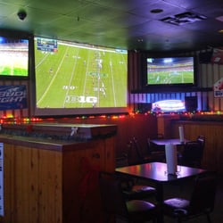 Devlins Deuce - Big projection screen