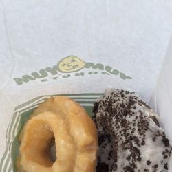 Yum Yum Donuts