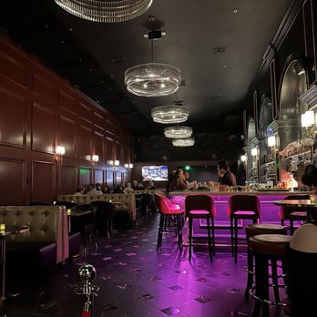 Bar Loretta - Cocktail Bars Near Me - Menlo Park, California