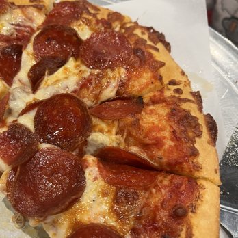 Guiseppe's Pizza - Pepperoni pizza - Pizza Near Me - Massillon, Ohio