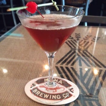 BREW'd Craft Pub - Manhattan - Gastropubs Near Me - Honolulu, Hawaii