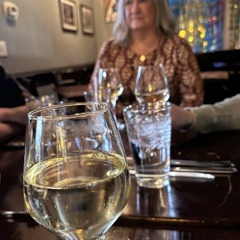 Cajun Queen - Savignon Angeline Sauvignon Blanc, Russian River Valley was fantastic! I normally only order a New Zealand Savvy B. - Cajun/Creole Near Me - Charlotte, North Carolina