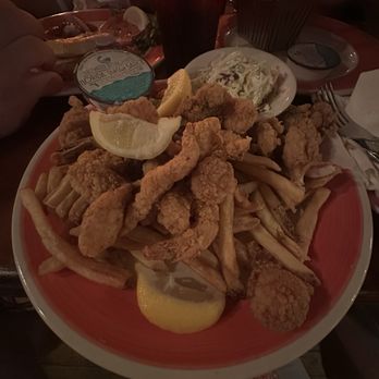 Surf Hut - Captain's Platter - Seafood Near Me - Destin, Florida