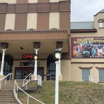 Branson Murder Mystery Dinner Show - Dinner Theater Near Me - Branson, Missouri