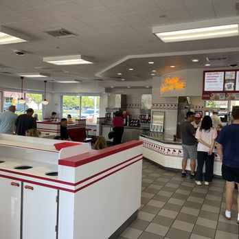 In-N-Out Burger - Inside - Burgers Near Me - Keizer, Oregon