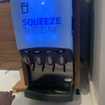 Holiday Inn Express & Suites Dothan North - Water machine NO JUICE - Hotels Near Me - Dothan, Alabama