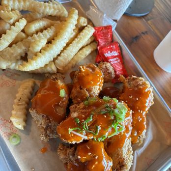 Donkey Mo’s - 6 piece wings w/ sweet& spicy sauce - Korean Near Me - Austin, Texas